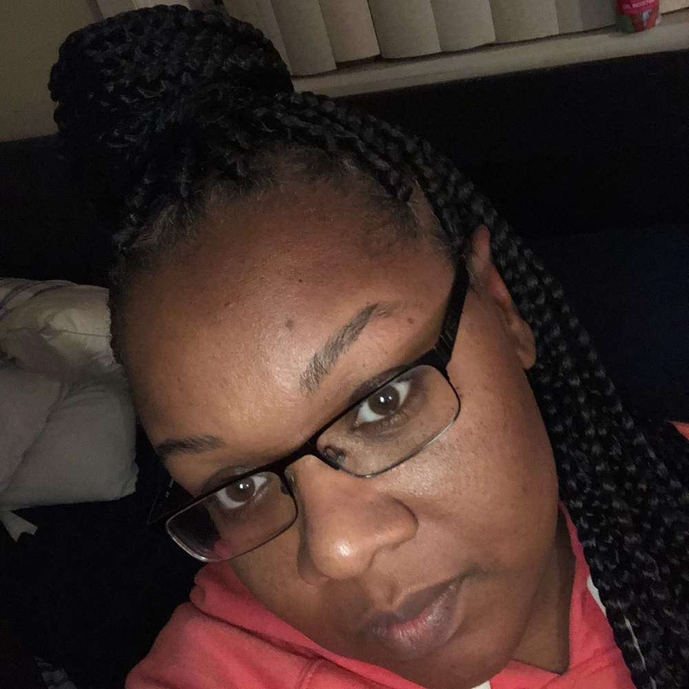 Meet your Posher, Danita